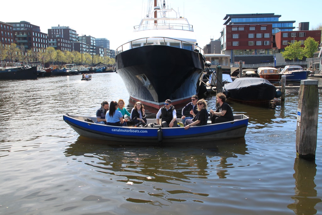 Ontdek de blauwe boot