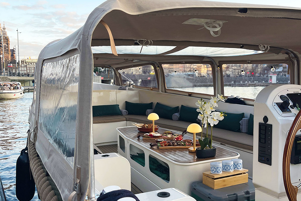 prive sloep huren amsterdam