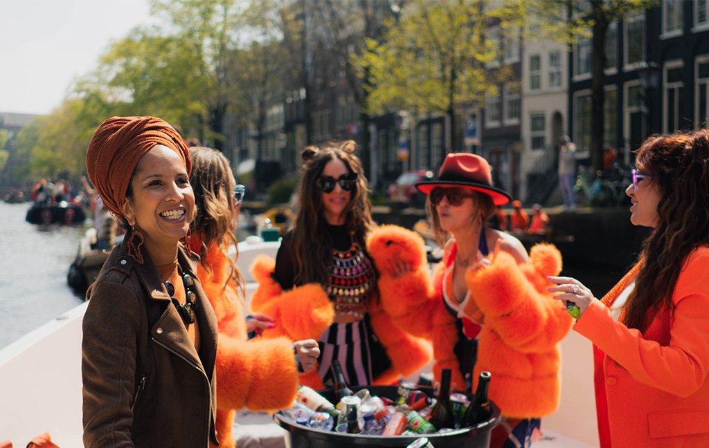 Amsterdam Koningsdag Privé Boot met Kapitein