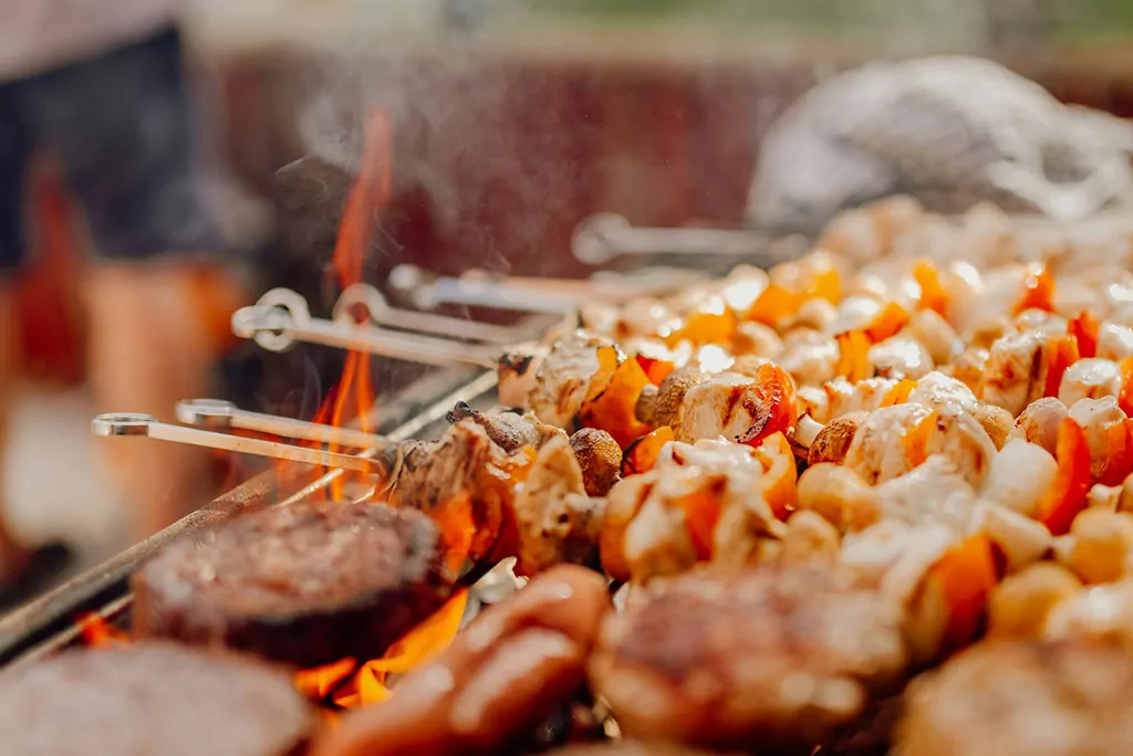 Privé boot met barbecue, drinken en schipper