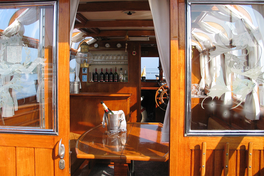 Bateau classique amsterdam