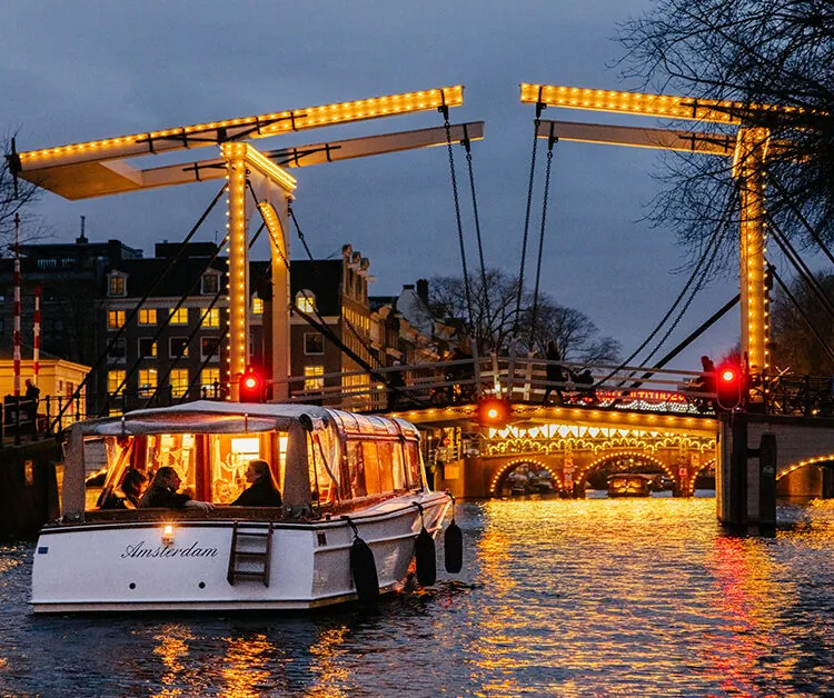 Privé boot met schipper huren